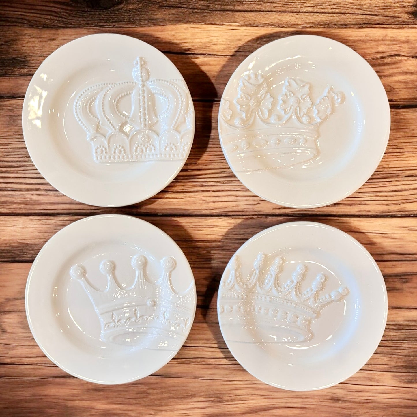 Royal Crowns Snack Plates Set of 4