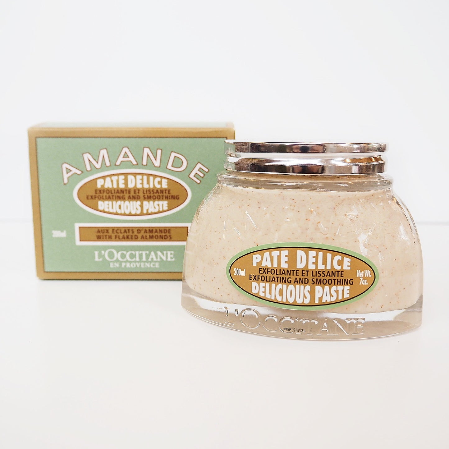 L'Occitane Amande Exfoliating and Smoothing Delicious Paste