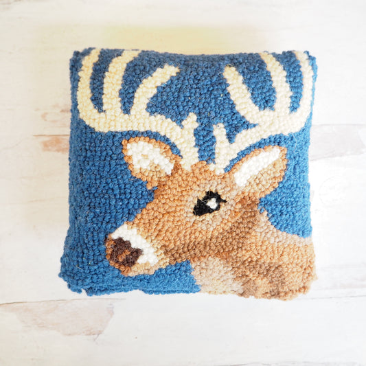 Deer Hooked Pillow